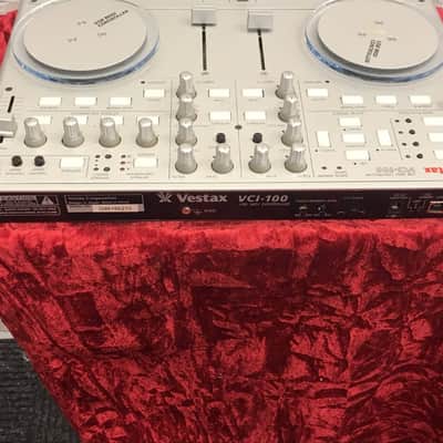 Vestax VCI-100 Tabletop DJ Midi Controller image 2