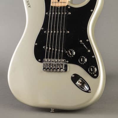 Fender 25th Anniversary Stratocaster 1979, Silver image 3