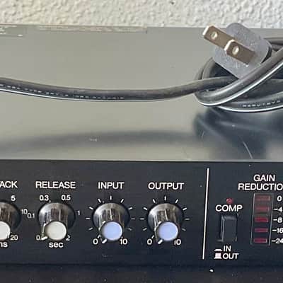 Yamaha Compressor/Limiter GC2020B