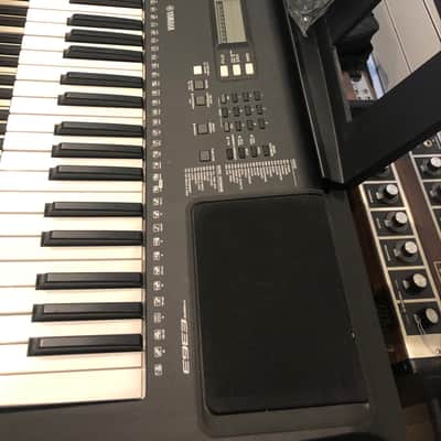 Yamaha PSR-E363 61-Key Portable Keyboard - Black image 2