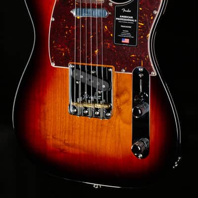 Fender American Professional II Telecaster 3-Color Sunburst Rosewood Fingerboard (737) image 1