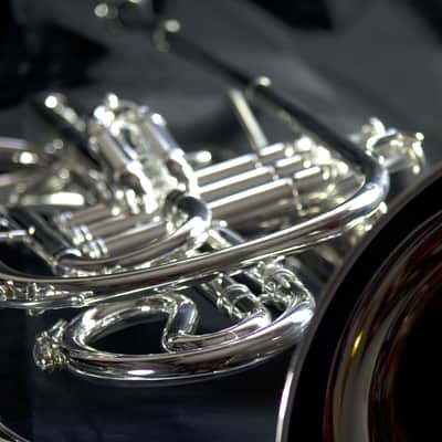 John Packer JP2052S Key of Bb Marching French Horn w/ABS Hard Plastic Case & Mouthpiece image 4