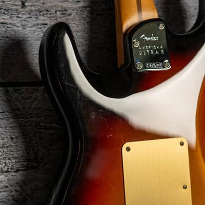 Fender American Ultra II Stratocaster HSS image 9