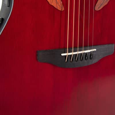 Ovation E – akustická kytara Celebrity Elite Mid Cutaway Ruby Red image 2