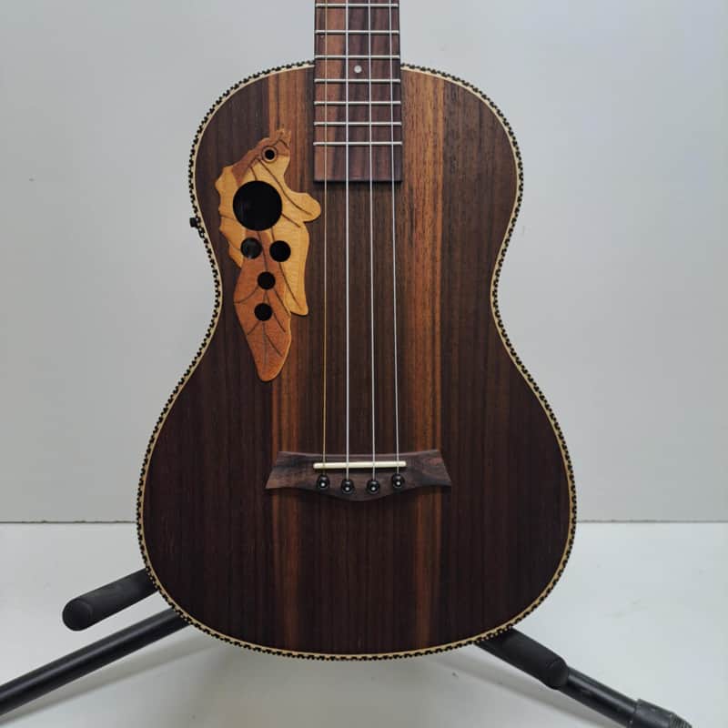 Caramel CB500 4-String Electric Ukulele (China) - Natural image 1