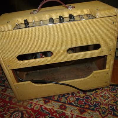 Vintage 1958 Fender Deluxe Amp 5E3 image 3