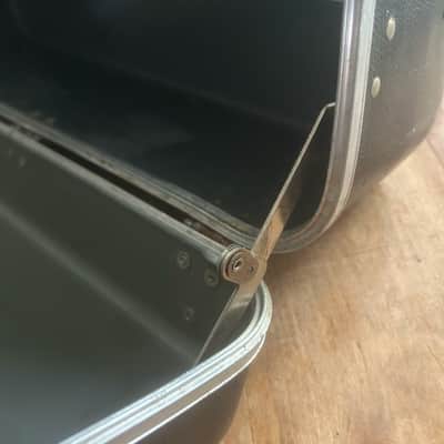 Vintage 60s/70s Ludwig Snare Drum Tombstone Hard Case image 10