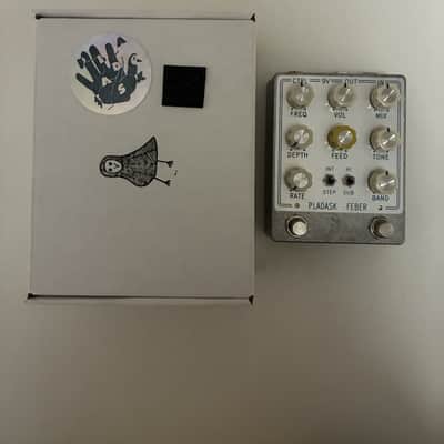 Pladask Elektrisk Feber 2020 - Present - White image 1