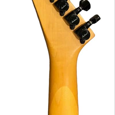 Charvel Model 4 - Circa 1987 1988 - Electric Blue - Made in Japan - MIJ - w/ OHSC image 9
