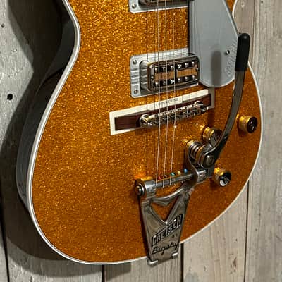 NEW Gretsch G6129T-89 Vintage Select '89 Sparkle Jet with Bigsby Gold Sparkle, "The Chris Cornell Jet" image 3