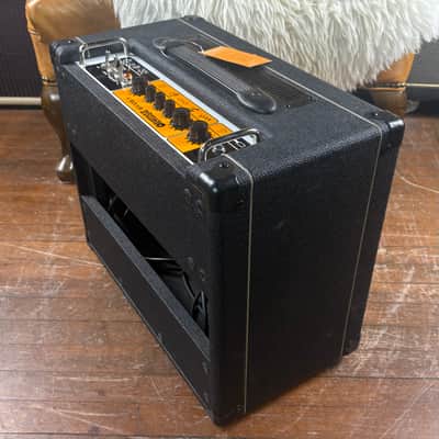 Orange Rocker 15 Black 1x10 15 Watt Tube Combo Guitar Amplifier! image 4
