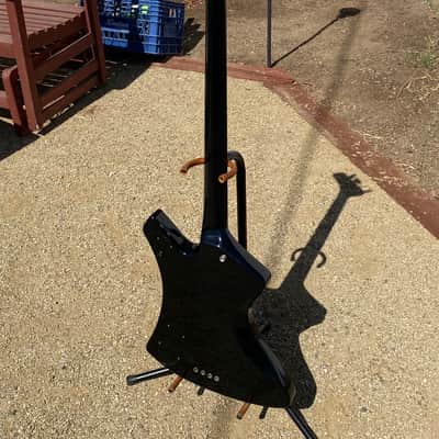 Washburn B-20 1981 Explorer Bass image 9
