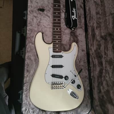 Fender Ritchie Blackmore Artist Series Signature Stratocaster 2009 - Present - Olympic White image 1