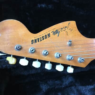 Fender Mustang Guitar with Rosewood Fretboard 1966 Olympic White image 4