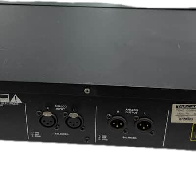TASCAM MD-350 MiniDisc Recorder/Player CG01SRZ image 2