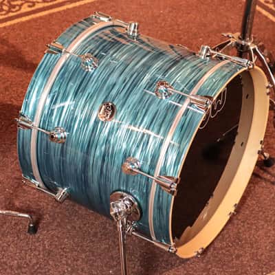DW Performance Turquoise Oyster Bop Drum Set - 14x18, 8x12, 14x14 image 2