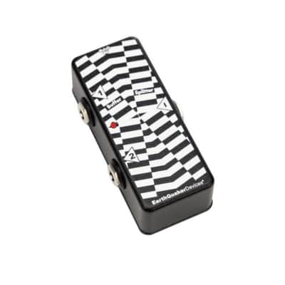 EarthQuaker Devices One to Four Splitter Pedal image 3