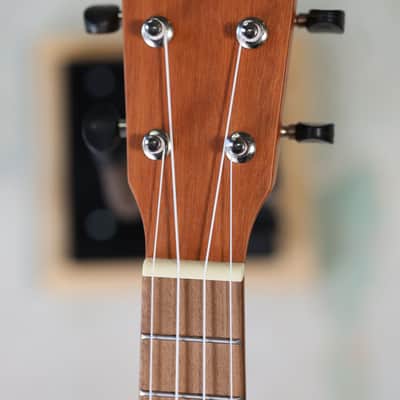 Penguin PGUKMS Penguin Mahogany, Soprano image 3
