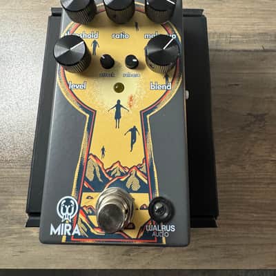 Walrus Audio Mira Optical Compressor 2022 - 2023 - Smoky Grey / Keyhole Graphic image 1