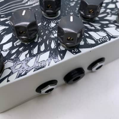 Old Blood Noise Endeavors Fault Overdrive / Distortion V1 2017 - 2019 - Graphic image 5
