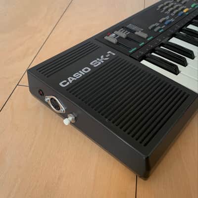 CASIO SK-1 + MIDI Retrofit (UMR2) - Demo Video Available *Just Serviced