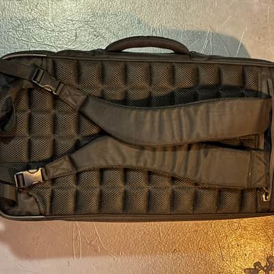 Line 6 Helix Backpack with Padded Handles - Black image 2
