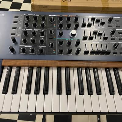 Immagine Arturia PolyBrute 61-Key Synthesizer 2021 - Present - Black - 10
