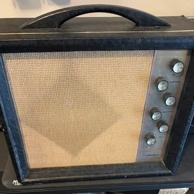 Silvertone Model 1472 10-Watt 1x12 Guitar Combo Amplifier image 1