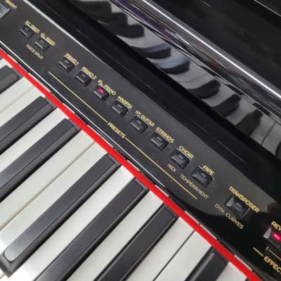Viscount Concerto 500 Digital Baby Grand Piano - Black image 9