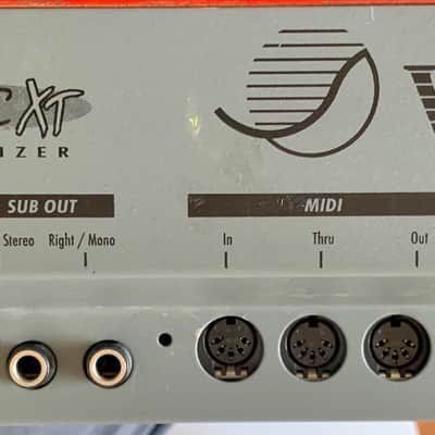 As Is For Parts / Repair Waldorf Microwave XT Rackmount Wavetable Synthesizer 1998 - Orange image 4