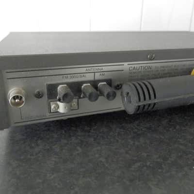 Harman Kardon TU-610 Linear Phase Stereo FM/AM Tuner (1984) image 10
