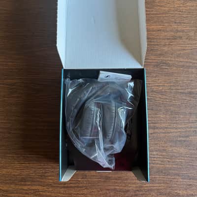 Sennheiser HD 280 Pro - NEW IN BOX image 2