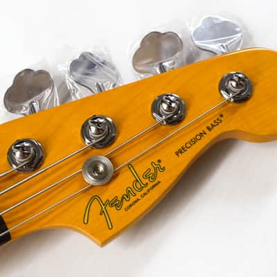 Fender American Professional II Precision Bass Guitar - 3-color Sunburst, Rosewood Fingerboard image 7