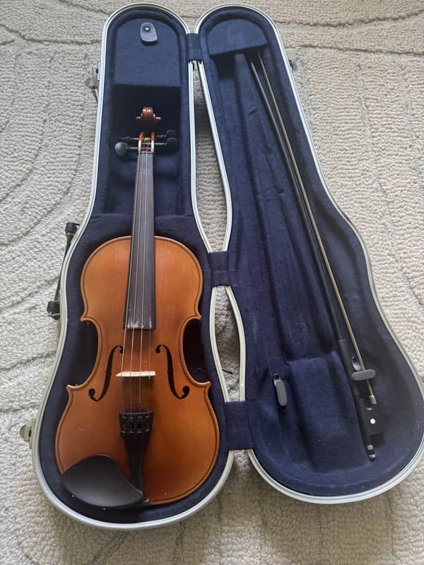 Yamaha YVN003 3/4 Size Violin Outfit w/ Bow & Case image 1