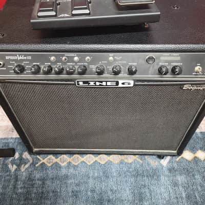 Line 6 Spider Valve 112 40-Watt 1x12" Digital Modeling Guitar Combo with 4 Button Controller image 6