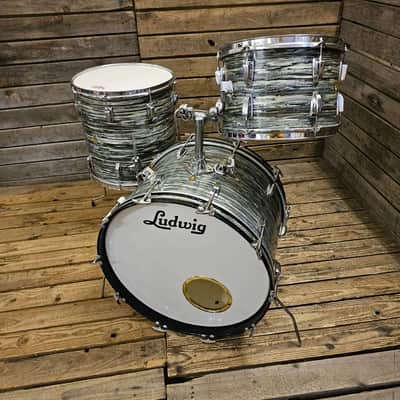 Ludwig Classic Maple Drum Kit, Blue Oyster Pearl 1960s Fab Format USED! RKCLK280126 image 2