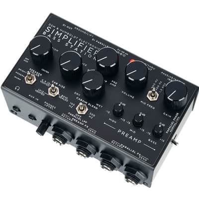 DSM & Humboldt Electronics Simplifier Bass Station Preamp / CabSim