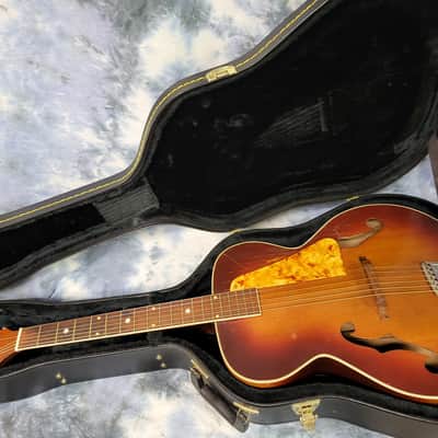 Vintage RARE 1943 Silvertone Model 710 Sunburst Archtop Neck Reset Pro Setup Hard Shell Case image 14