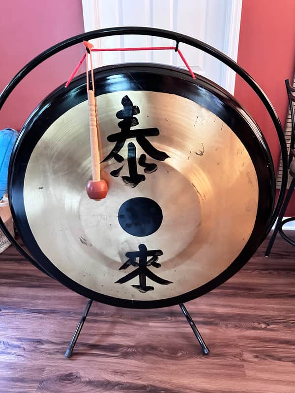 36” Chinese Tam Tam Gong 2000s plus stand and mallet image 1