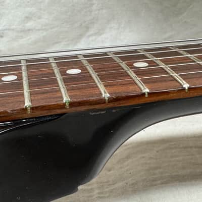 Gibson DSVE00EBCH1 '80s 1980s Flying V Guitar with Case 2023 - Ebony / Black image 15