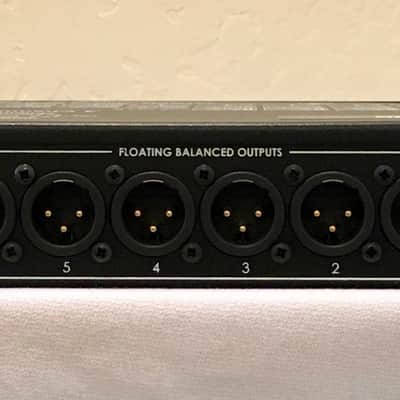 2 JBL VS3218-6 3-way speakers and 1 JBL DSC260 speaker processor image 9