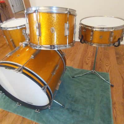 Ludwig Vintage 1966 Gold Sparkle Club Date Outfit W/ Matching Jazz Festival Snare - Amazing! image 3