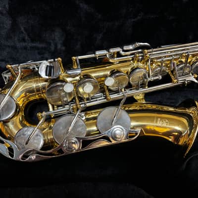 Yamaha YAS-26 Standard Alto Saxophone w Case image 2
