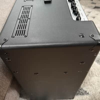 EVH 5150 Iconic Series 2-Channel 60-Watt 2x12" Guitar Combo 2023 - Present - Black image 6