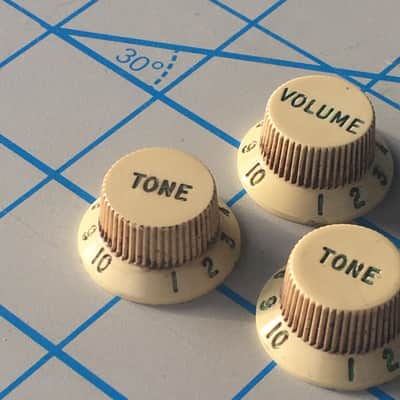 3 Spoke Fender American Vintage Reissue Strat Knobs White Aged Relic Green Fonts image 4