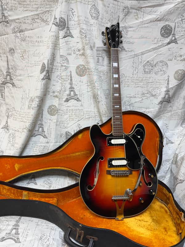 Late ‘60s Univox Hollowbody ES-335 330 Sunburst Finish Original Case NICE! image 1