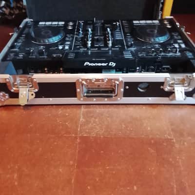 Pioneer XDJ-RX2 + flight case image 2