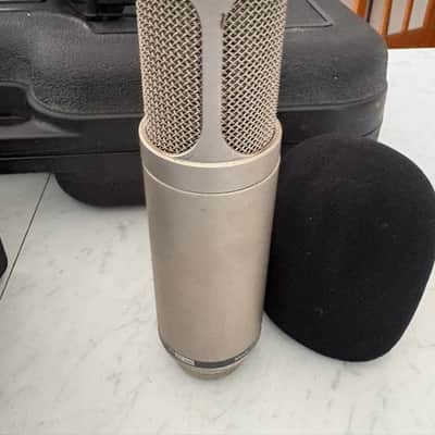 RODE K2 Large Diaphragm Multipattern Tube Condenser Microphone 2004 - Present - Silver image 8