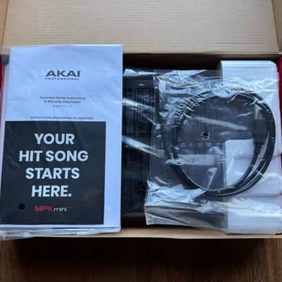 Akai MPK Mini MKIII 25-Key MIDI Controller Black on Black image 8