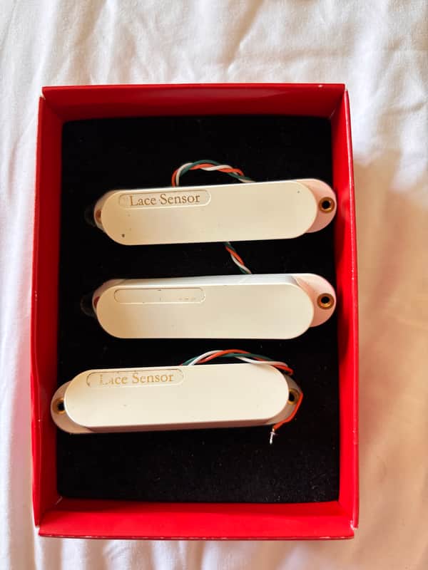 Lace Sensor Gold Strat Set 2010s - White image 1